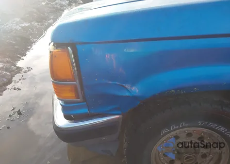 1992 Ford Ranger z USA, uszkodzony, nr VIN 1FTCR10U2NUA46053